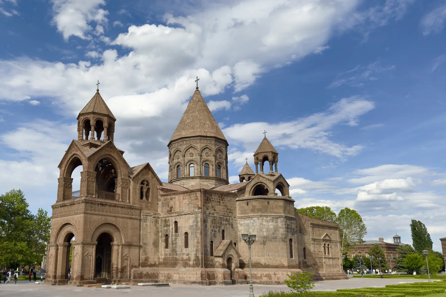 Eçmiadzin Ana Katedrali